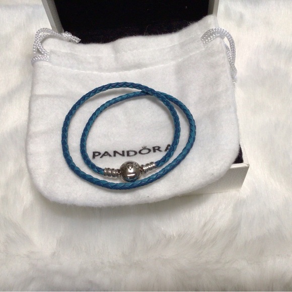 Pandora leather bracelet - Picture 2 of 5